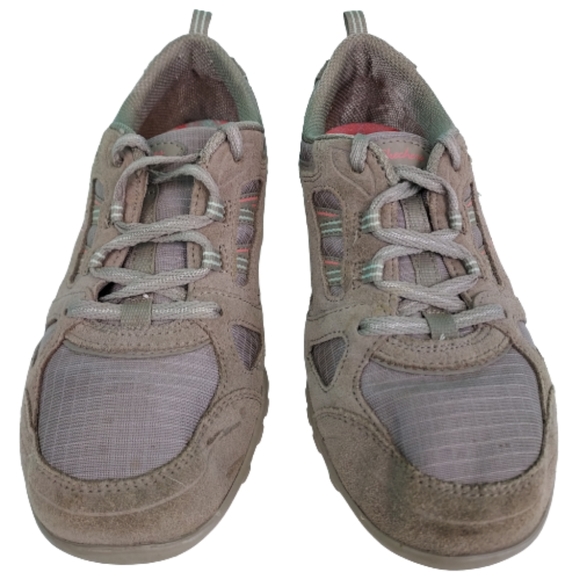 Skechers relaxed fit memory foam shoes, women's size 7, grey - Picture 3 of 9